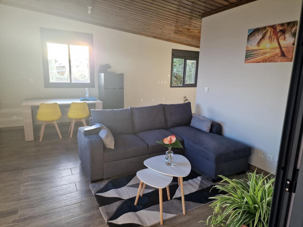 Charment Appartement Avec Vue Sur Mer Petite Île Екстериор снимка